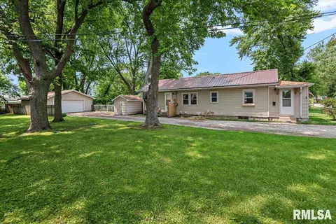 2911 S 13th St, Springfield, IL 62703 photo 4