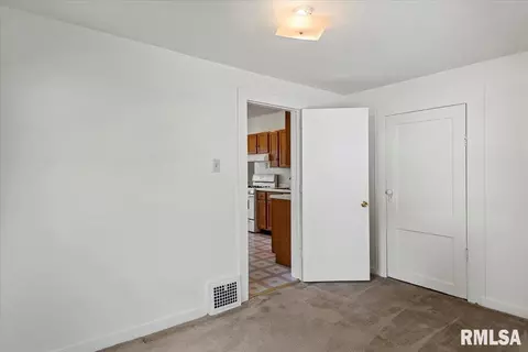 2911 S 13th St, Springfield, IL 62703 photo 21