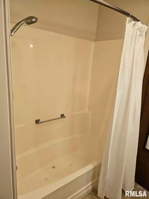 12862 Winnebago Dr, Plainview, IL 62685 photo 38