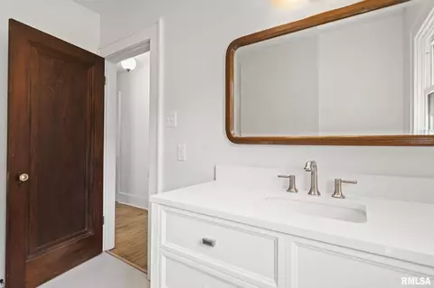 833 S State St, Springfield, IL 62704 photo 34