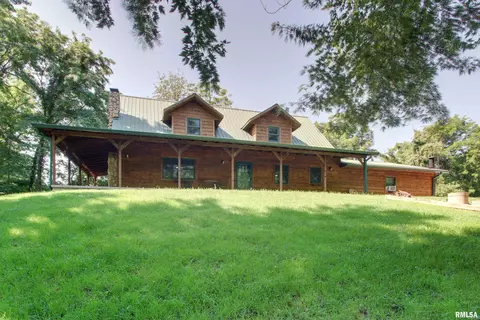 23790 277th Ln, Barry, IL 62312