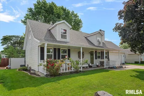 2629 Stratford Dr, Springfield, IL 62704 photo 2