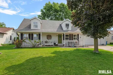 2629 Stratford Dr, Springfield, IL 62704