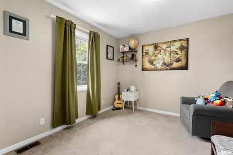 Bedroom - 418 Mackenzie Pl, Germantown Hills, IL 61548 photo 4 of 8
