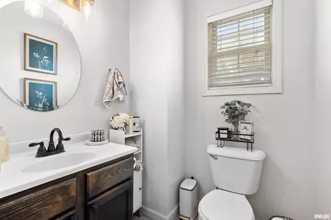 Bath - 418 Mackenzie Pl, Germantown Hills, IL 61548 photo 1 of 4