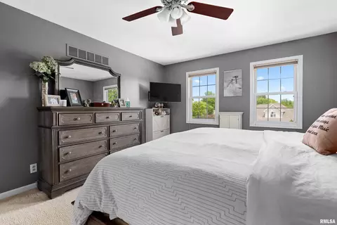 Bedroom - 418 Mackenzie Pl, Germantown Hills, IL 61548 photo 2 of 8