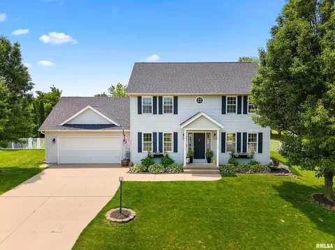 Exterior - 418 Mackenzie Pl, Germantown Hills, IL 61548 photo 1 of 6