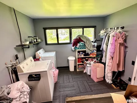 Other - 439 W Vine St, Springfield, IL 62704 photo 3 of 3