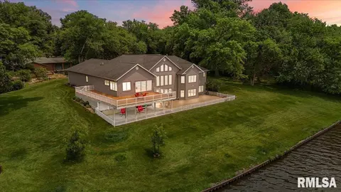 42 N Cotton Hill Ln, Springfield, IL 62712