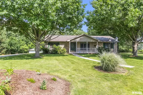 6 Lake Point Dr, Kincaid, IL 62540