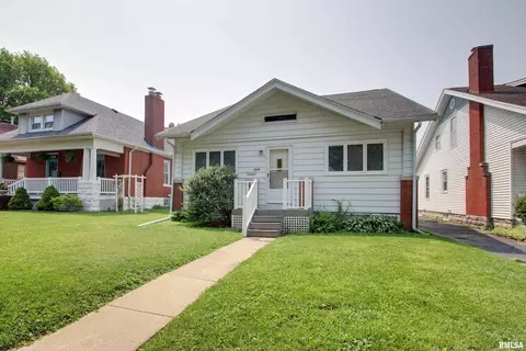 2204 Spring St, Quincy, IL 62301