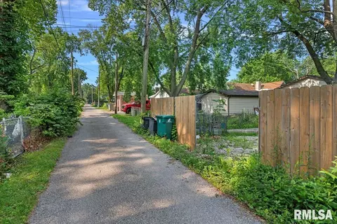 Exterior - 1506 S Pasfield St, Springfield, IL 62704 photo 7 of 7