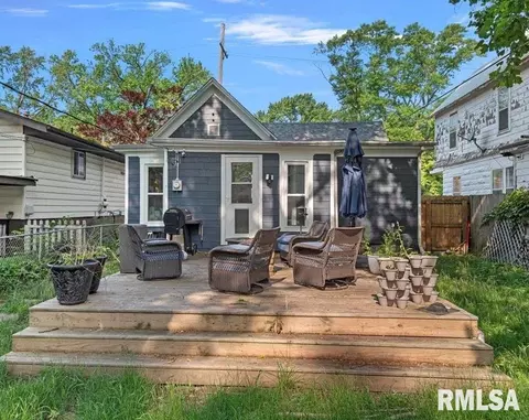Exterior - 1506 S Pasfield St, Springfield, IL 62704 photo 5 of 7