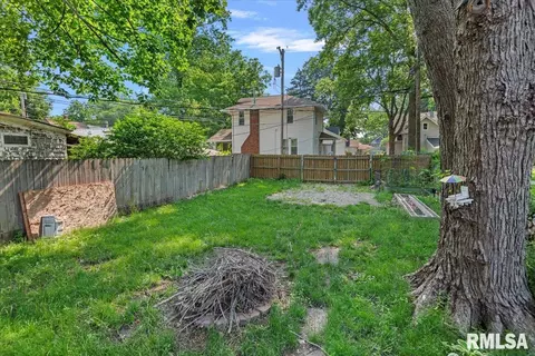 Exterior - 1506 S Pasfield St, Springfield, IL 62704 photo 3 of 7