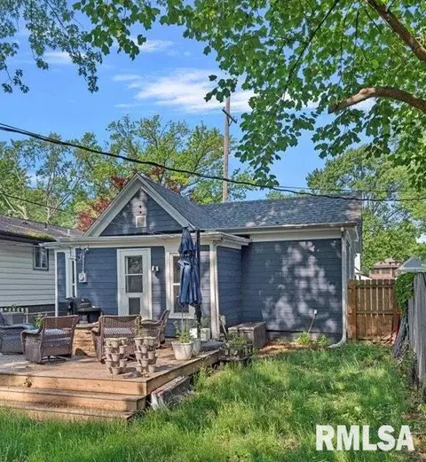 Exterior - 1506 S Pasfield St, Springfield, IL 62704 photo 6 of 7