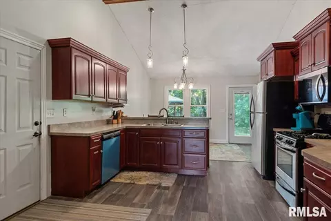 23620 W Jackson St, Athens, IL 62613 photo 7