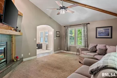 23620 W Jackson St, Athens, IL 62613 photo 16