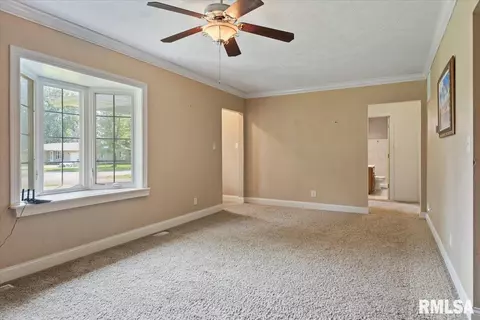 23620 W Jackson St, Athens, IL 62613 photo 6