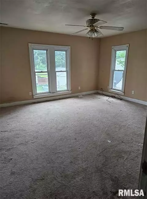 113 S Franklin St, Camp Point, IL 62320 photo 13