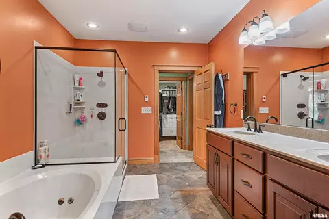 Bath - 1154 Dickerman Rd, Franklin, IL 62638 photo 1 of 5