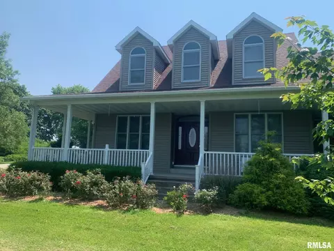 638 N Main St, Winchester, IL 62694