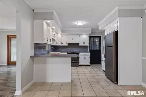27 Twilight Ln, Springfield, IL 62712 photo 9