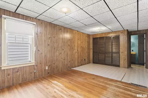 Bedroom - 2136 N 6th St, Springfield, IL 62702 photo 1 of 5
