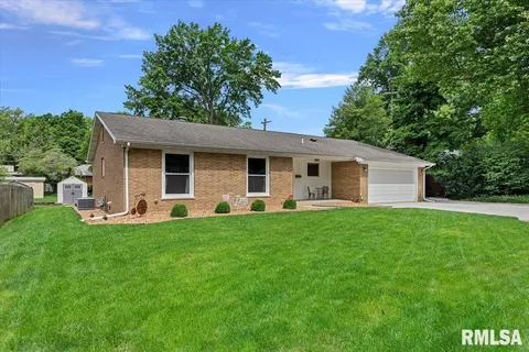 2131 S Park Ave, Springfield, IL 62704 photo 3