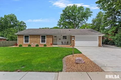 2131 S Park Ave, Springfield, IL 62704