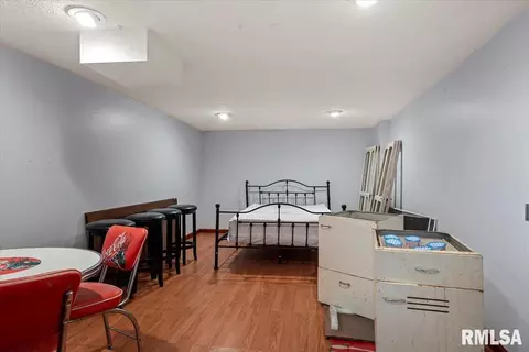 Bedroom - 2141 S 4th St, Springfield, IL 62703 photo 6 of 8
