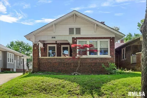 2141 S 4th St, Springfield, IL 62703