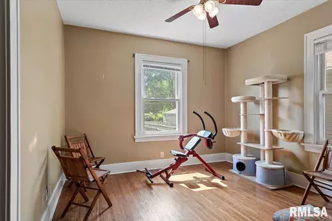 Bedroom - 2141 S 4th St, Springfield, IL 62703 photo 1 of 8