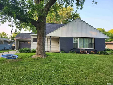 150 Bond St, Lincoln, IL 62656