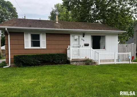 604 Eastman Avenue A, Springfield, IL 62702
