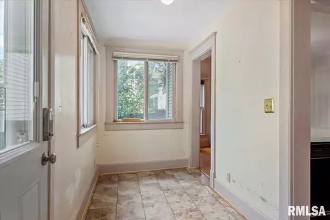 720 S Park Ave, Springfield, IL 62704 photo 22