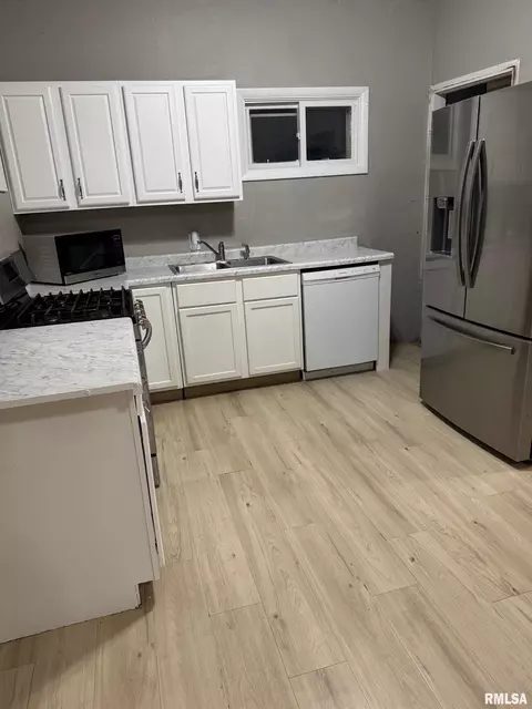 3217 Elm St, Springfield, IL 62702 photo 7
