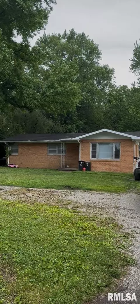 3217 Elm St, Springfield, IL 62702