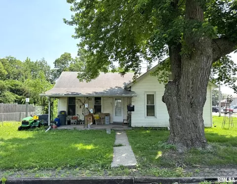 931 S A St, Monmouth, IL 61462