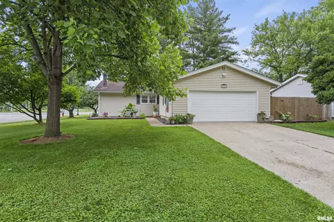 2501 Sherborn Rd, Springfield, IL 62702