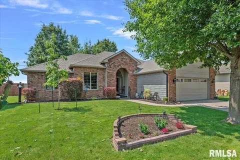 4632 Svenson Dr, Springfield, IL 62711