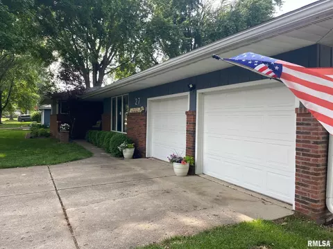 Exterior - 27 Apache Dr, Springfield, IL 62711 photo 10 of 10