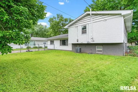 2221 Fairway Dr, Springfield, IL 62704 photo 31