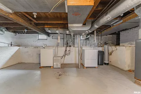 Other - 712 N Kickapoo St, Lincoln, IL 62656 photo 7 of 8