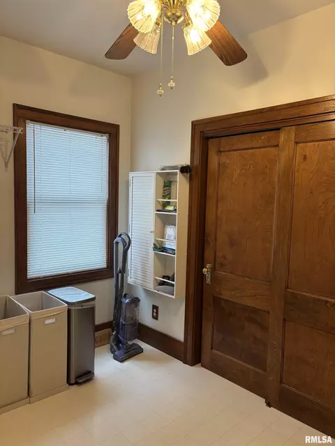 Other - 1905 S Whittier Ave, Springfield, IL 62704 photo 2 of 18