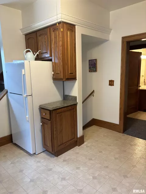 Other - 1905 S Whittier Ave, Springfield, IL 62704 photo 1 of 18