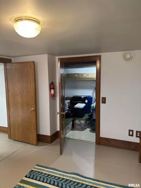 Other - 1905 S Whittier Ave, Springfield, IL 62704 photo 12 of 18