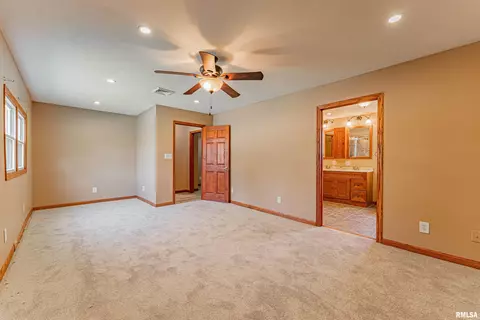 Bedroom - 205 E Pine St, Broadwell, IL 62634 photo 1 of 7