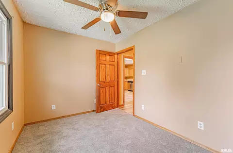 Bedroom - 205 E Pine St, Broadwell, IL 62634 photo 3 of 7