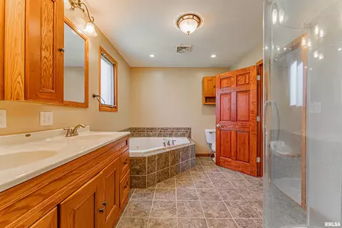 Bath - 205 E Pine St, Broadwell, IL 62634 photo 3 of 5