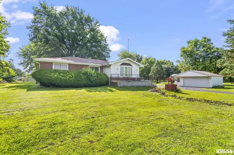 5538 S Williamsville Rd, Sherman, IL 62684